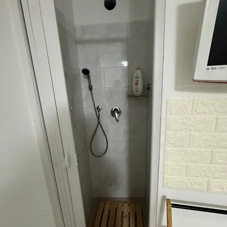 Numaroom Бари